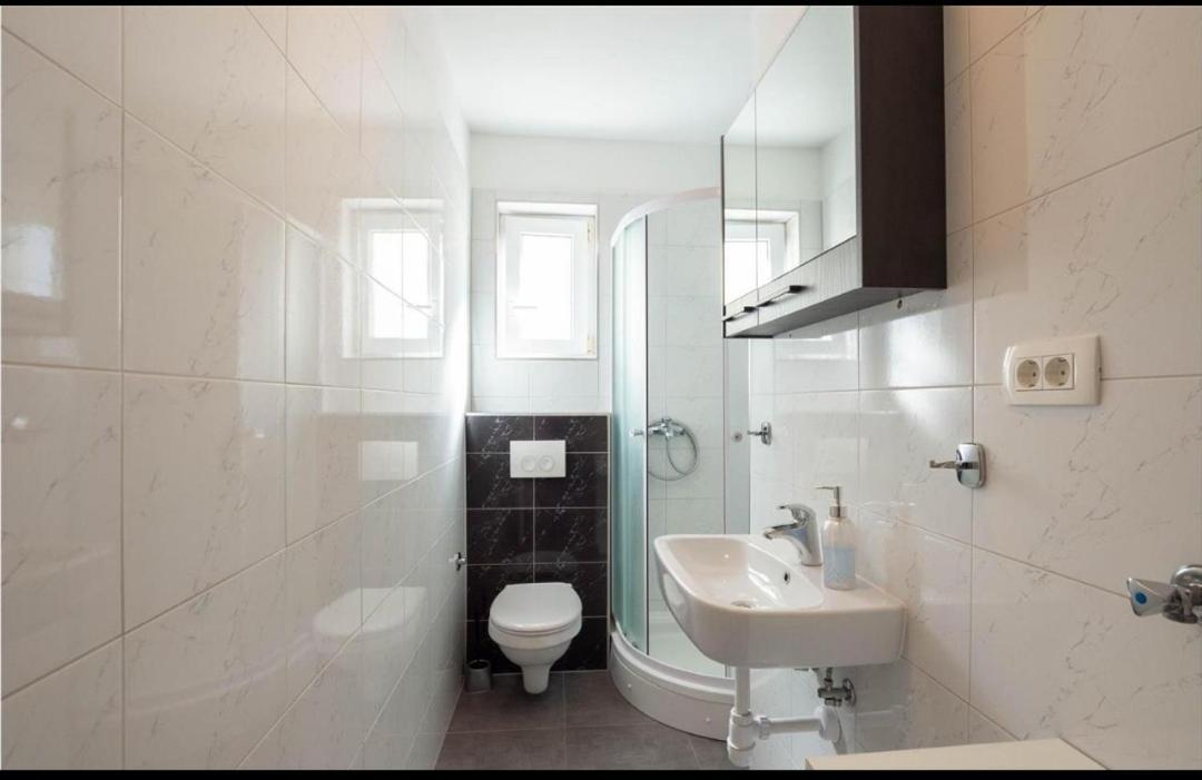פודסטראנה Apartment Nina מראה חיצוני תמונה