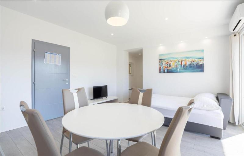 פודסטראנה Apartment Nina מראה חיצוני תמונה